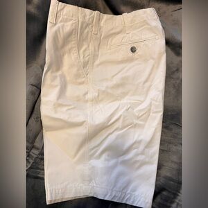 Men’s Express brand white shorts.  Size 28.  Worn once